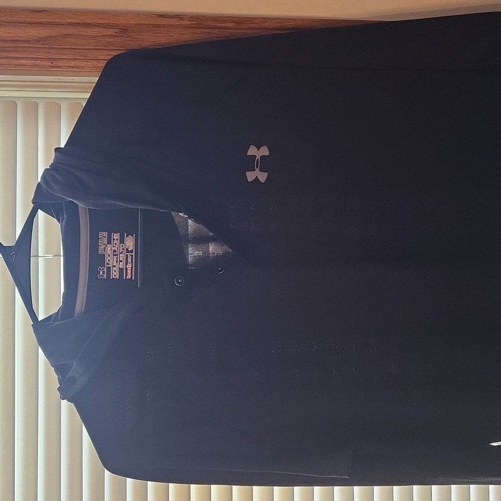 Under armour loose heat gear